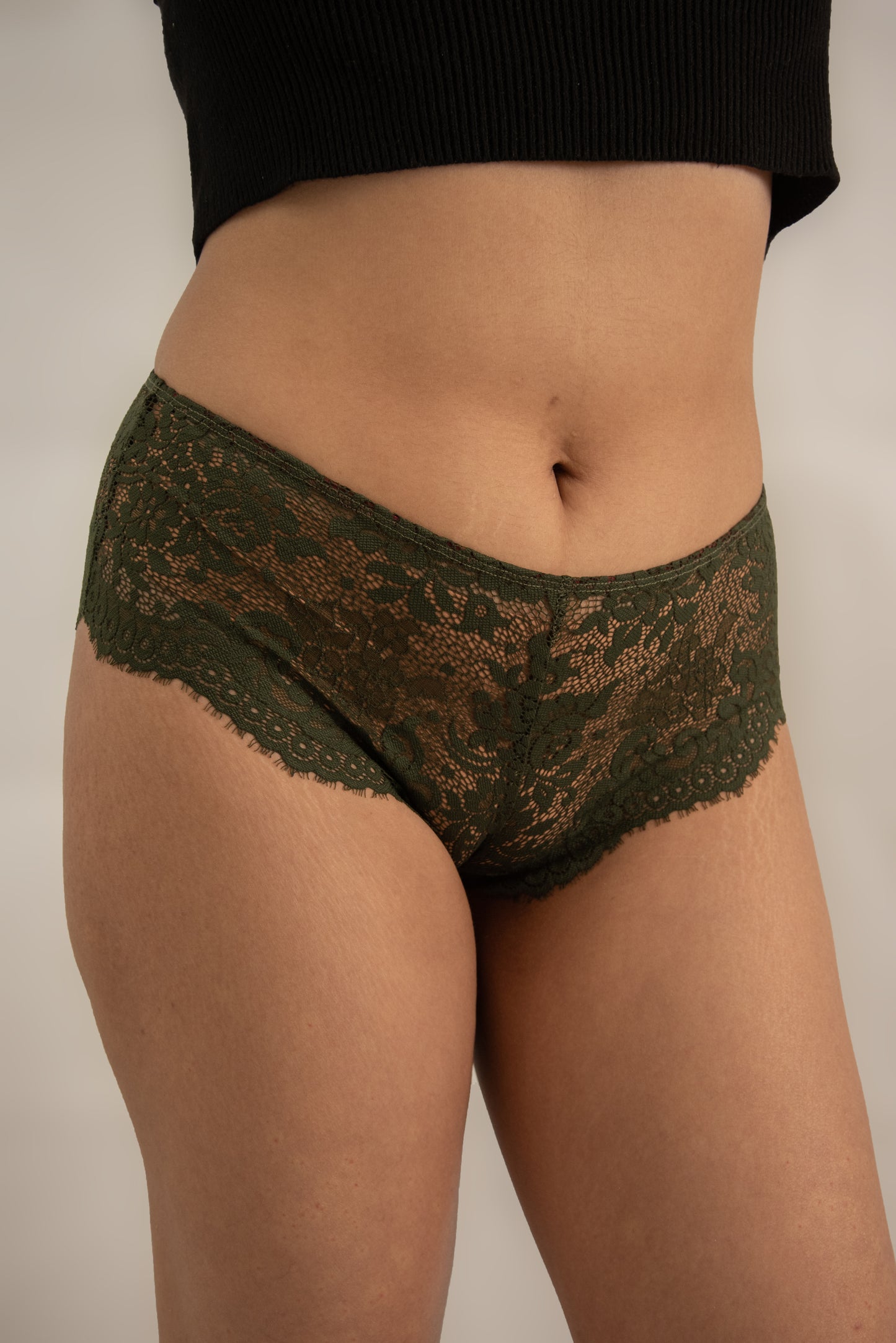 Snug Lace